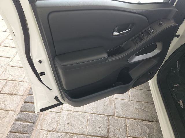 Certified 2025 Nissan Frontier SV w/ SV Convenience Package RWD image 27