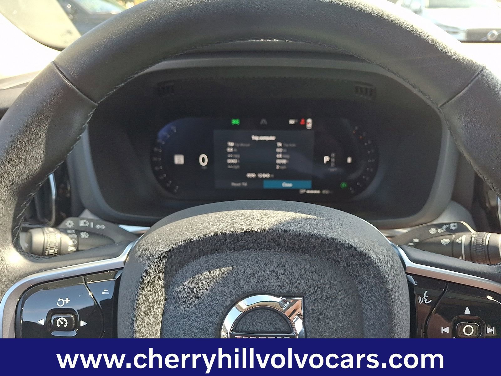 Certified 2025 Volvo XC60 B5 Plus image 20