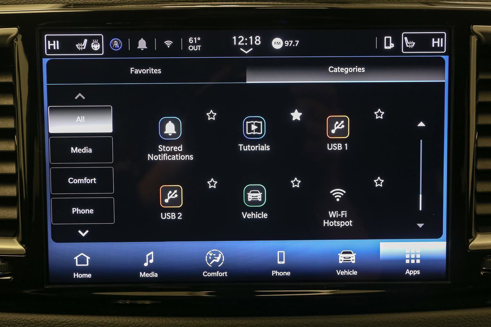 Used 2025 Chrysler Pacifica Select image 29