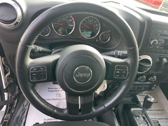 Used 2015 Jeep Wrangler Sahara w/ Connectivity Group AWD/4WD image 25