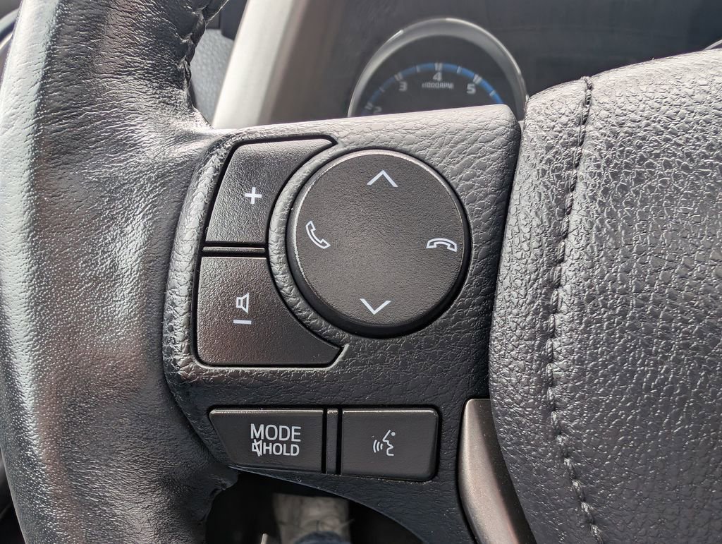 Used 2017 Toyota RAV4 Platinum AWD/4WD image 27