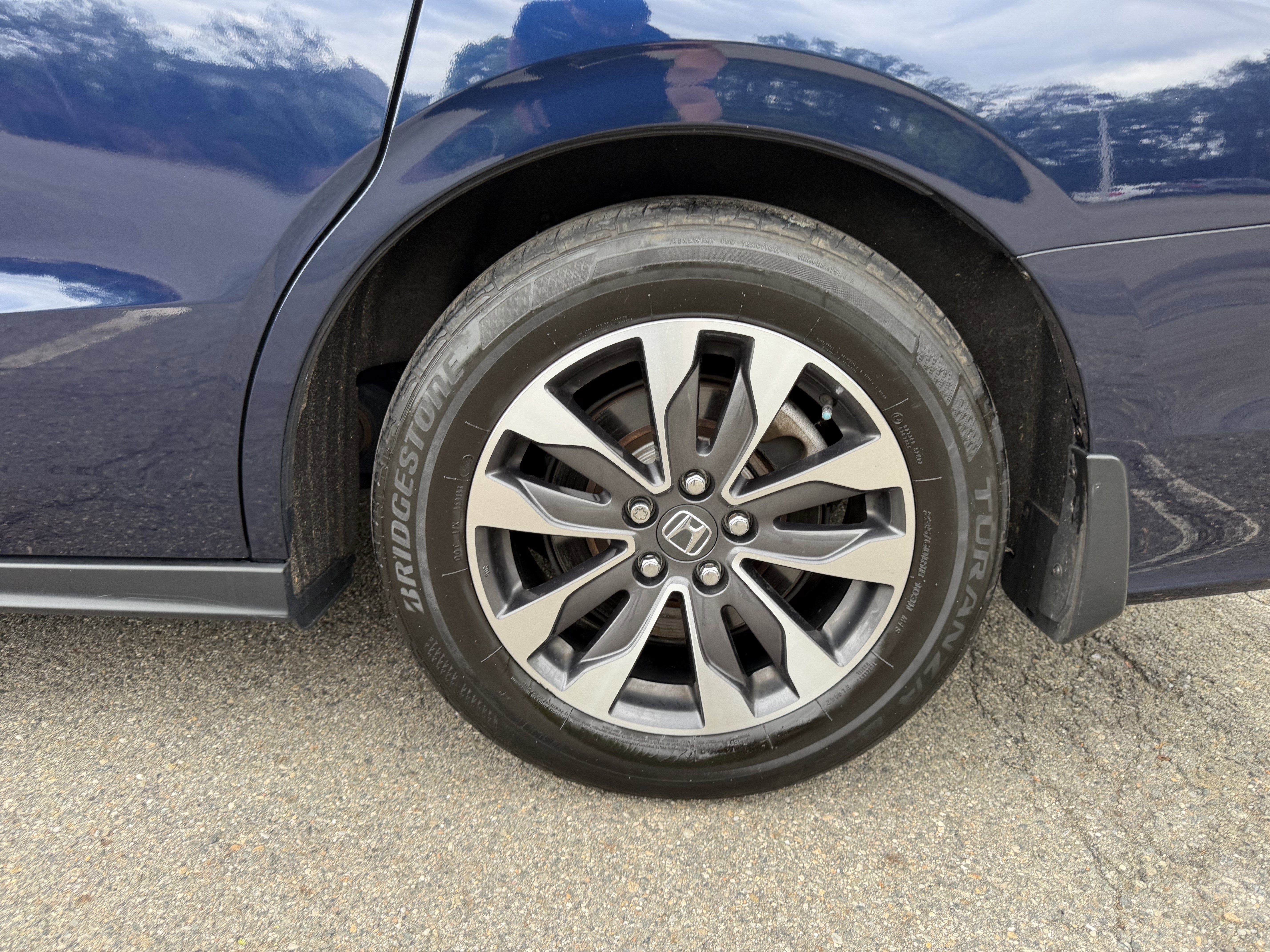 Used 2024 Honda Odyssey EX-L image 7