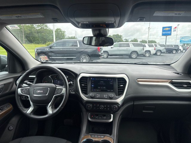 Used 2022 GMC Acadia SLE w/ Driver Convenience Package FWD image 17