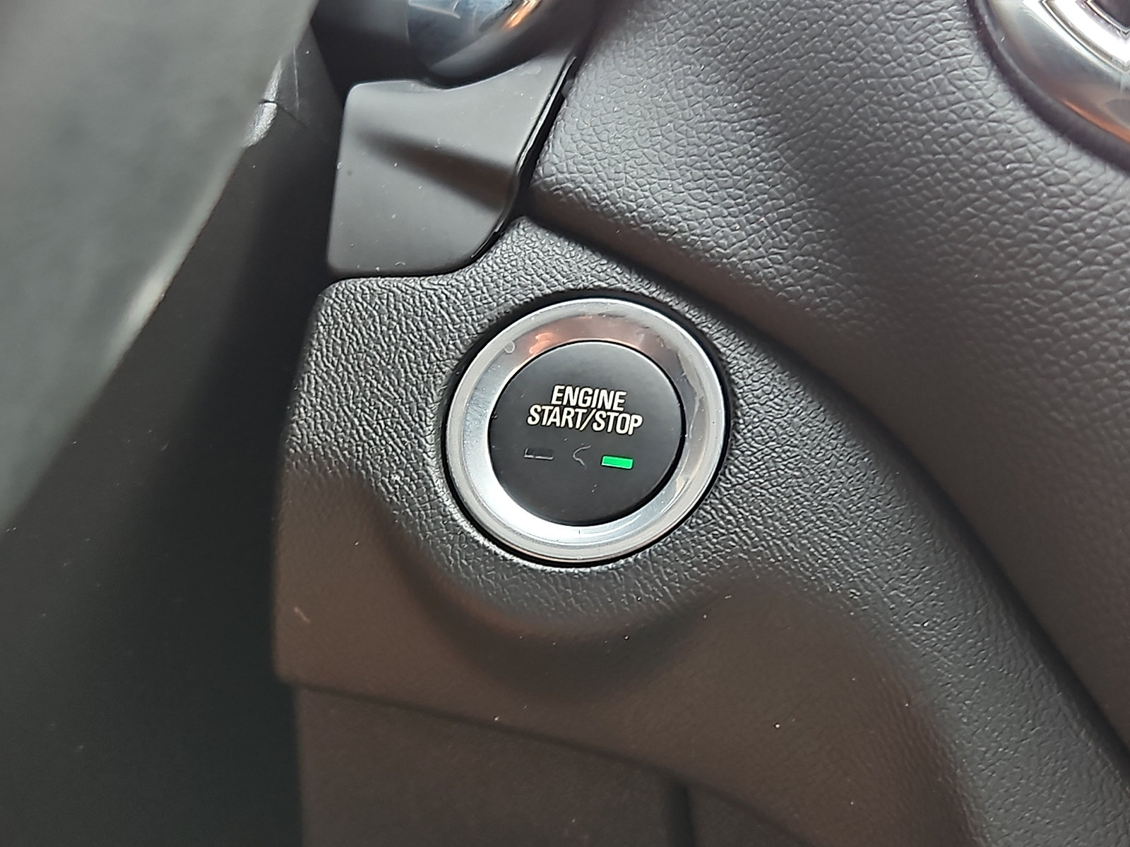 Used 2024 Chevrolet Equinox LT FWD image 22