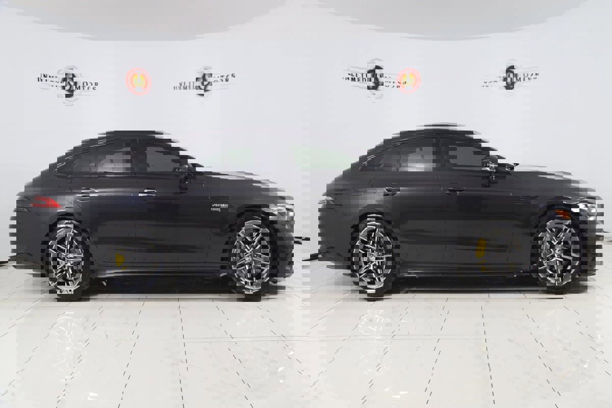 Used 2019 Mercedes-Benz AMG GT 63 image 2