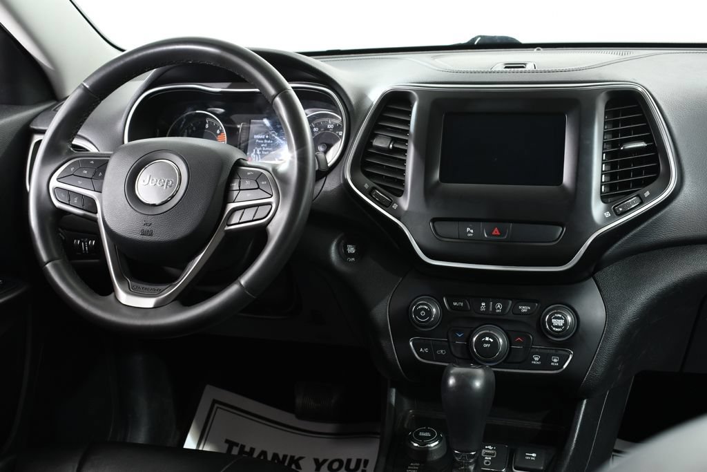 Used 2020 Jeep Cherokee Latitude Plus AWD/4WD image 8