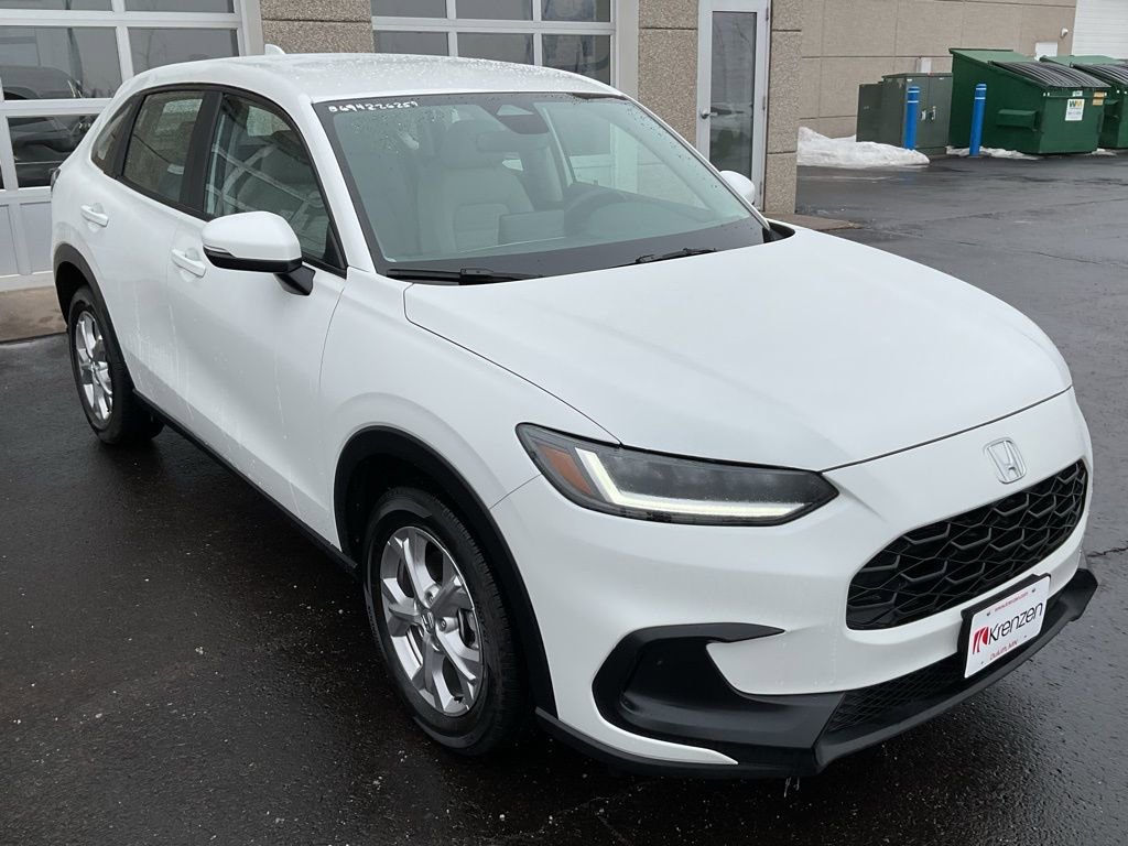 Used 2025 Honda HR-V LX image 3
