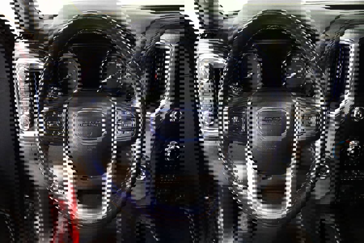 Used 2022 GMC Sierra 3500 Denali w/ Denali Ultimate Package image 51