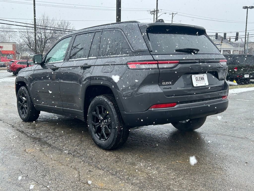 New 2026 Jeep Grand Cherokee Altitude image 10