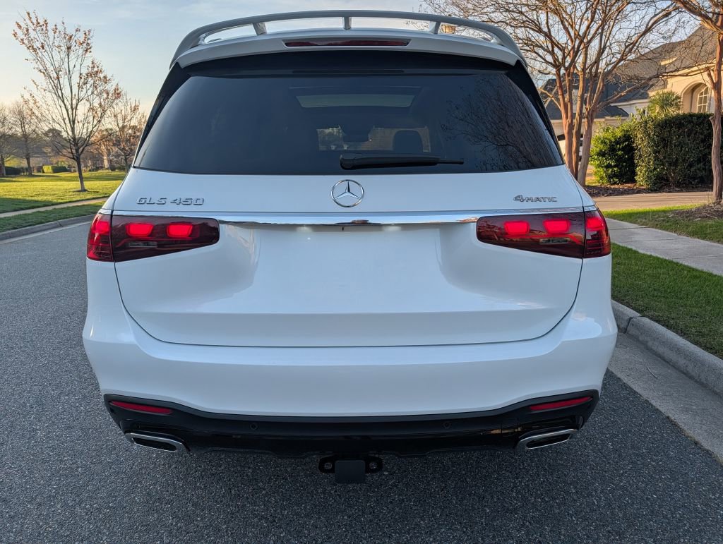 Used 2026 Mercedes-Benz GLS 450 4MATIC image 4