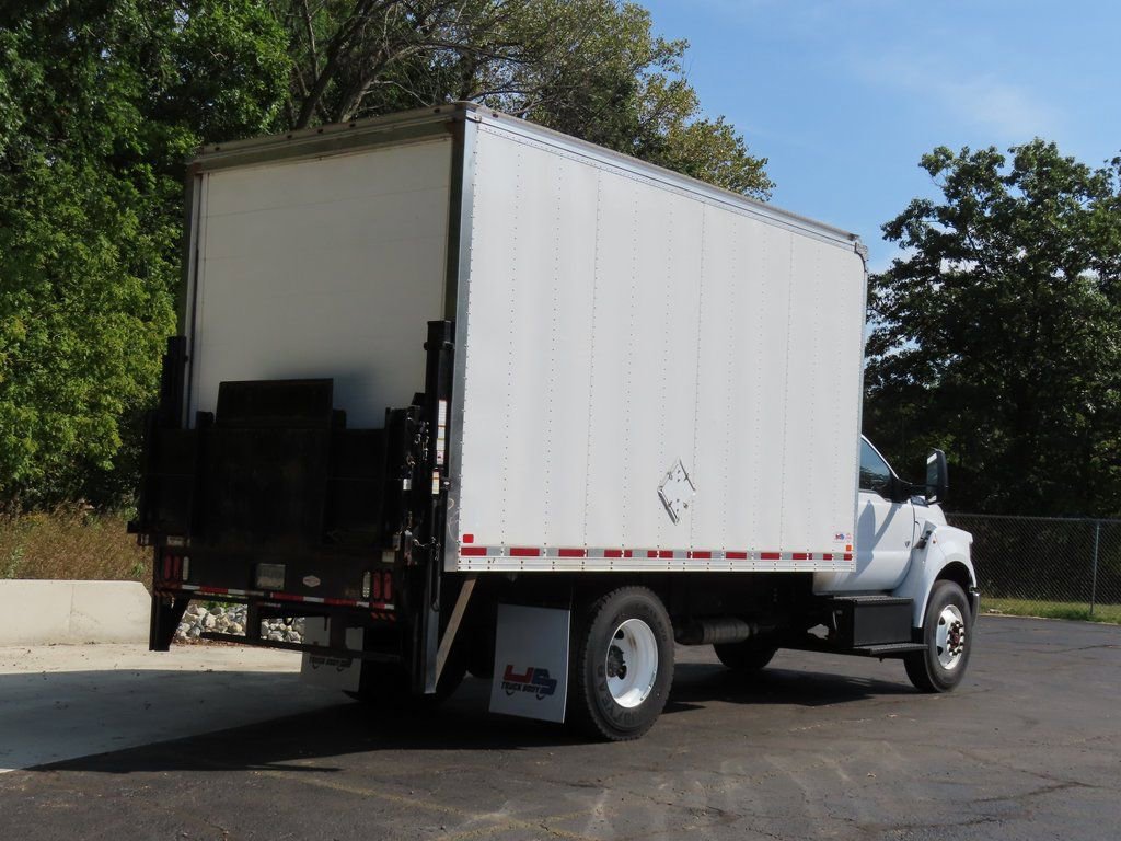 Used 2022 Ford F750 2WD Regular Cab Super Duty image 3