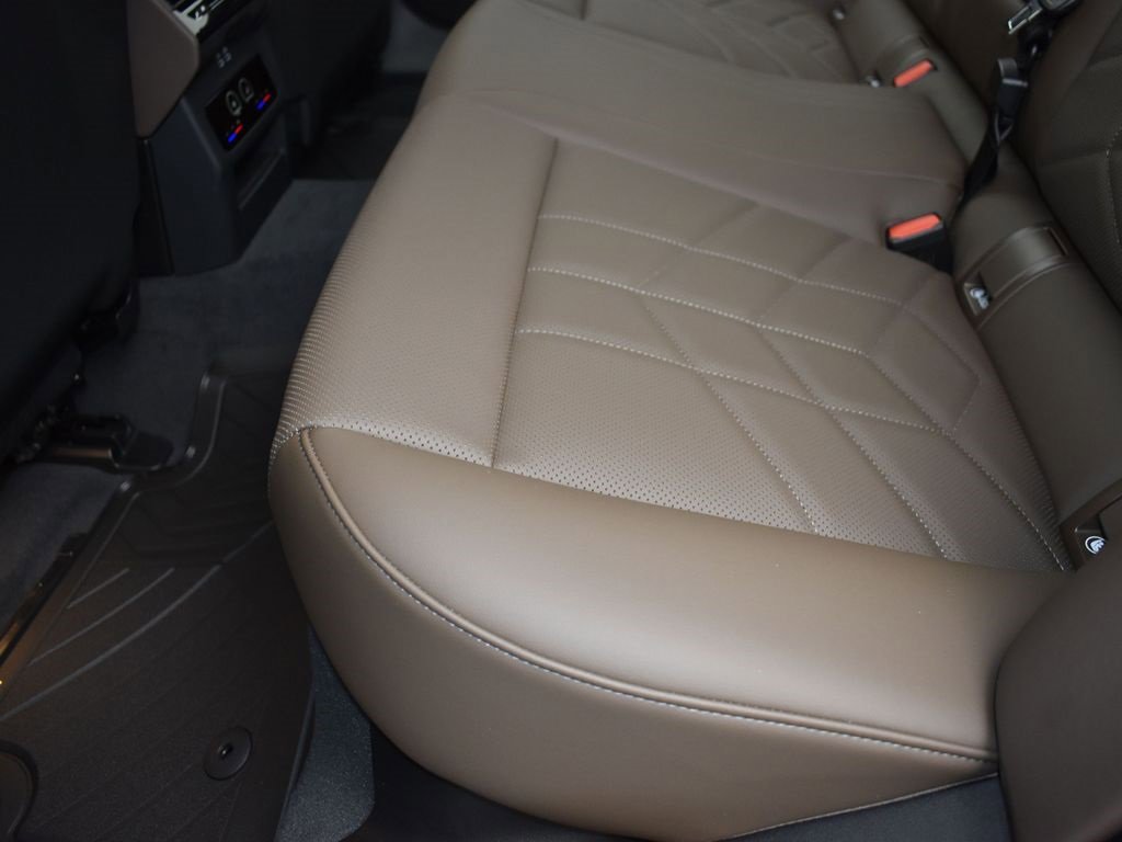 New 2026 BMW 530i w/ Premium Package image 16