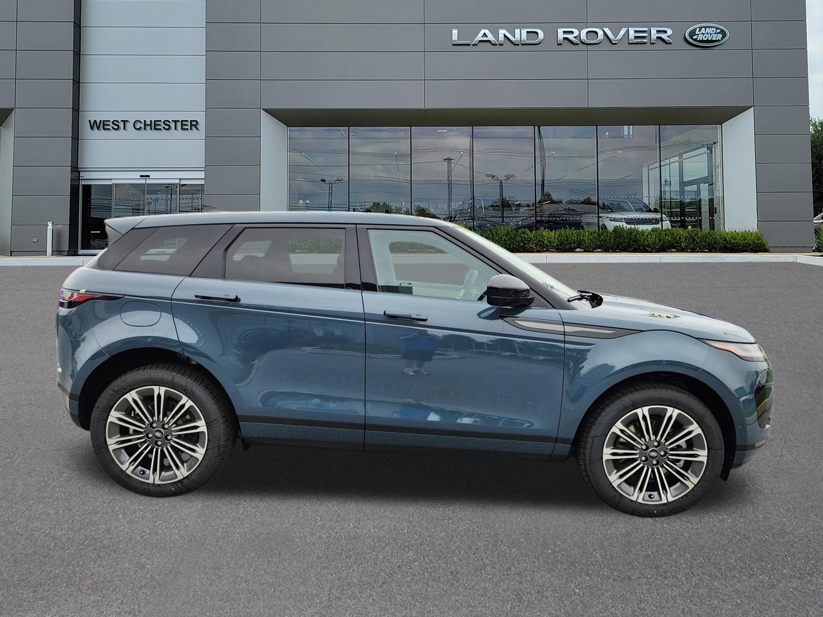 New 2026 Land Rover Range Rover Evoque S AWD/4WD image 6