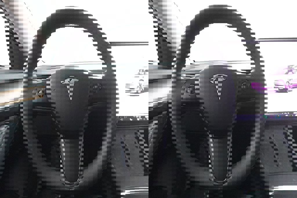 Used 2023 Tesla Model 3 Long Range image 9