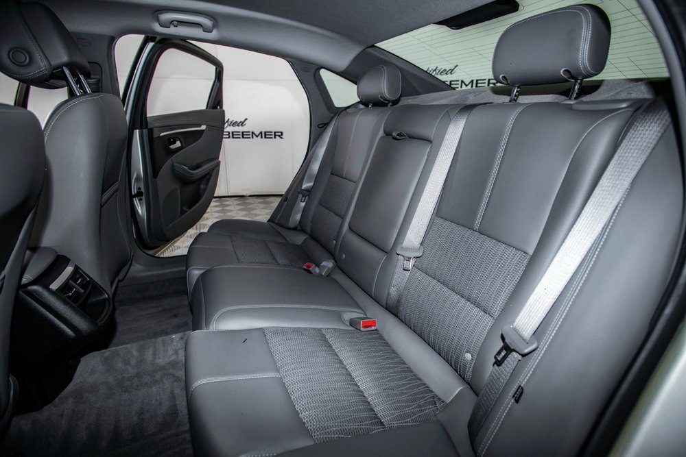 Used 2014 Chevrolet Impala LT w/ Convenience Package image 31