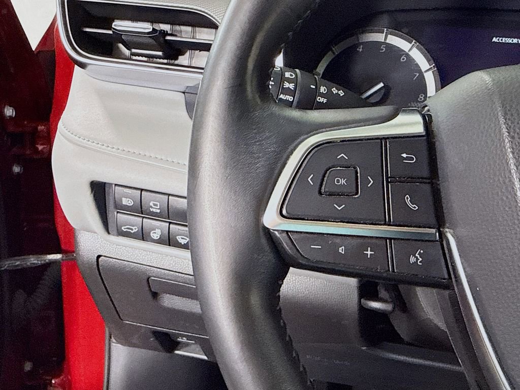 Used 2021 Toyota Highlander Platinum image 22