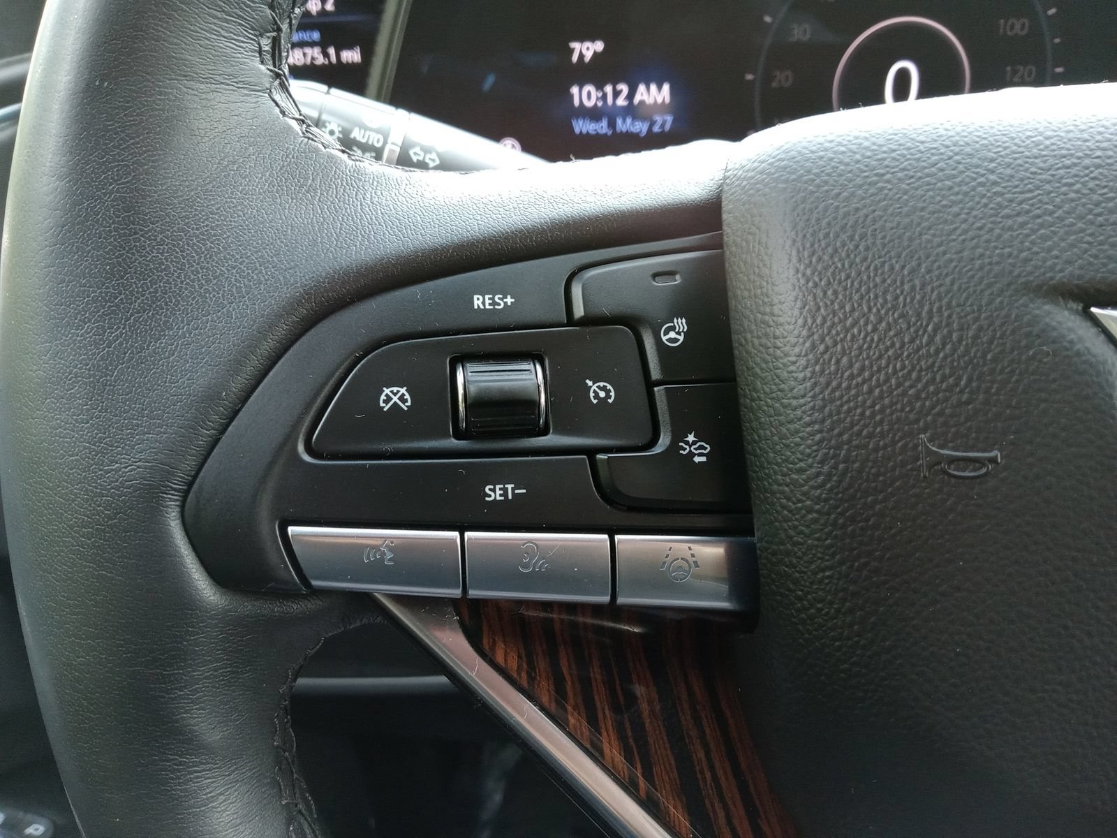 Used 2023 Cadillac Escalade ESV Premium Luxury w/ LPO, Radiant Package AWD/4WD image 20
