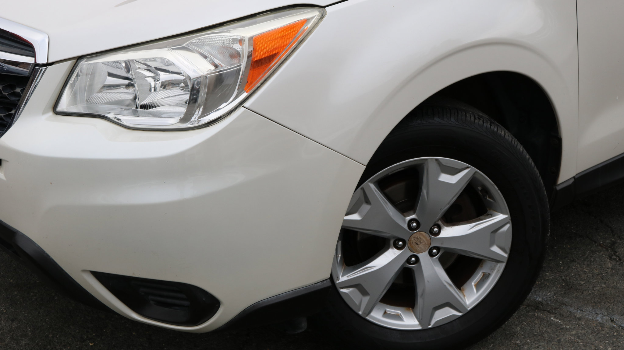 Used 2015 Subaru Forester 2.5i Premium w/ All-Weather Package image 4