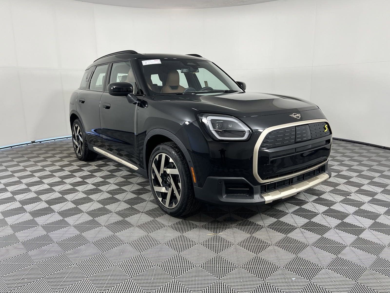 New 2025 MINI Cooper Countryman SE image 6
