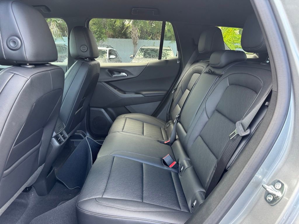 New 2026 Chevrolet Equinox LT w/ Convenience Package II image 15