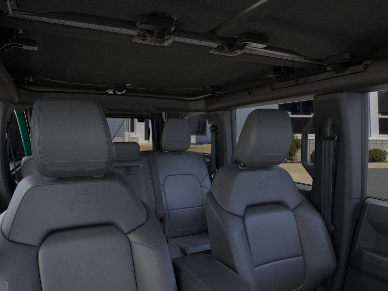 New 2025 Ford Bronco Outer Banks w/ Sasquatch Package AWD/4WD image 12