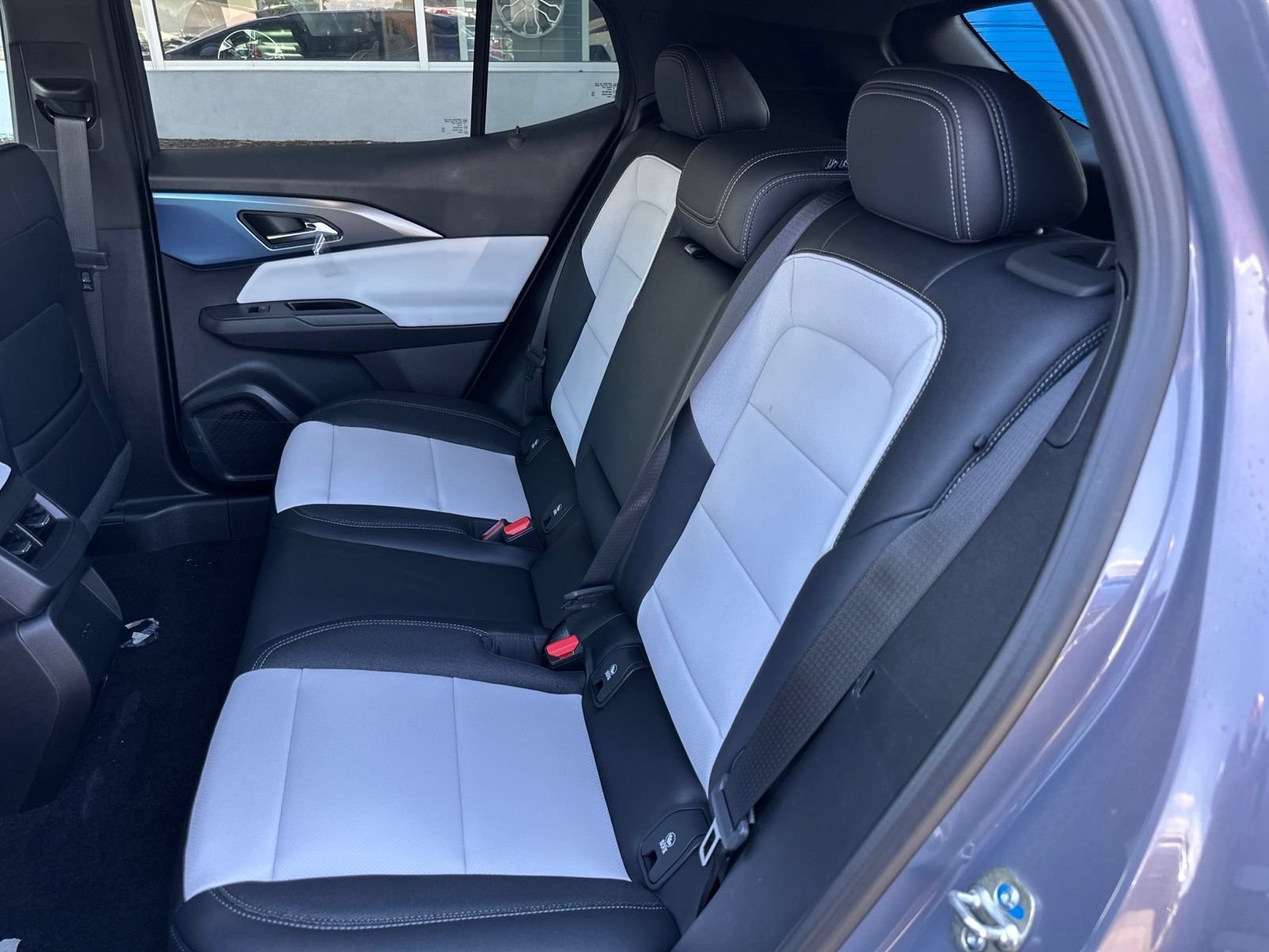 New 2026 Chevrolet Equinox EV LT FWD image 12