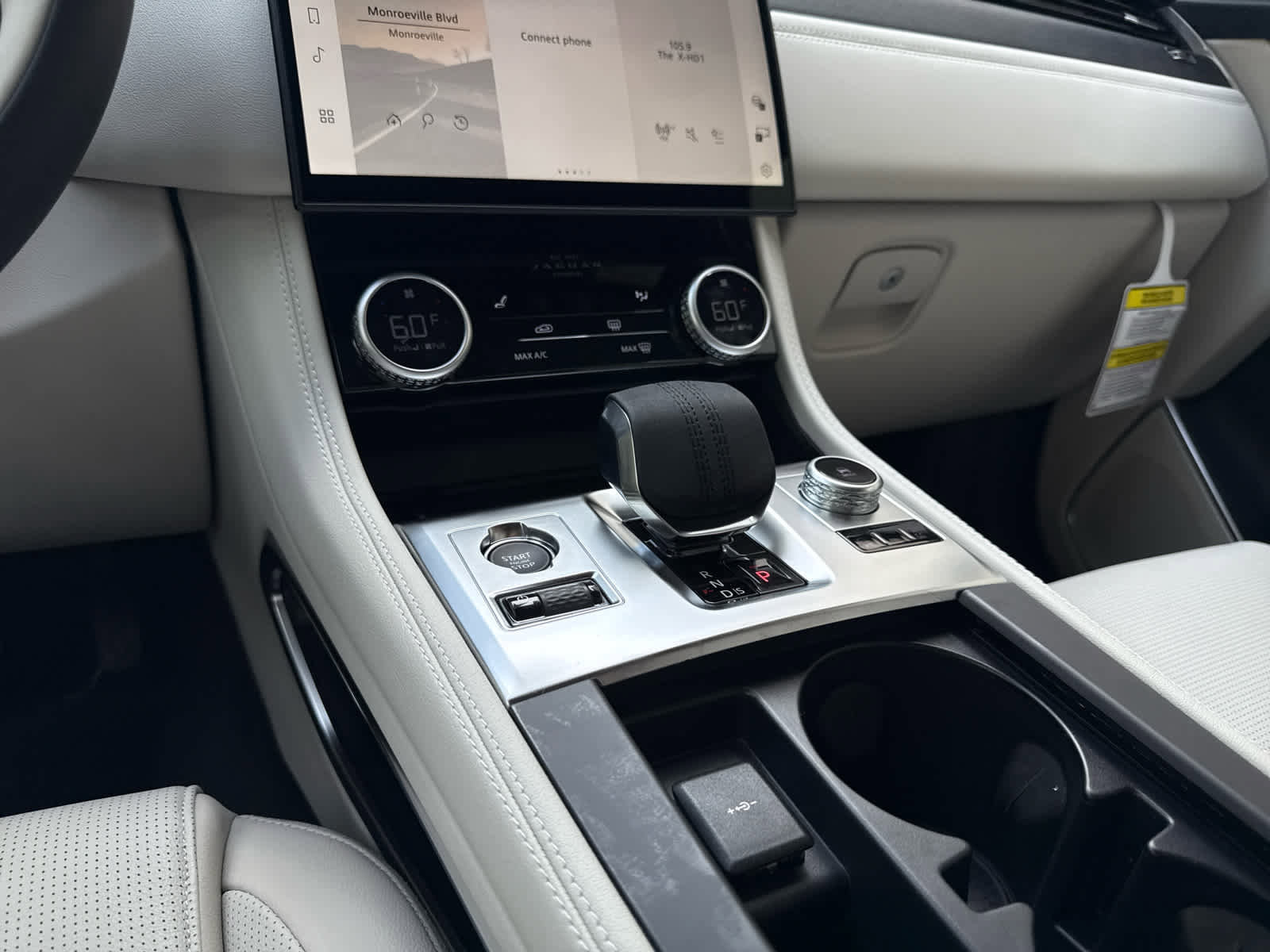 Used 2026 Jaguar F-PACE R-Dynamic S image 11