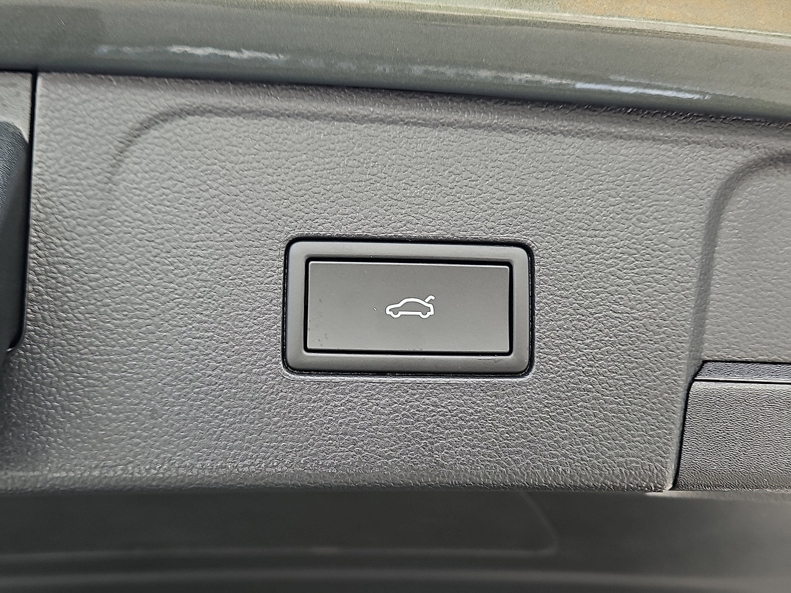 New 2026 Volkswagen Atlas SE image 8