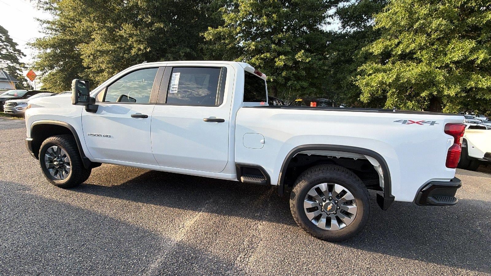 New 2026 Chevrolet Silverado 2500 Custom w/ Custom Value Package AWD/4WD image 8