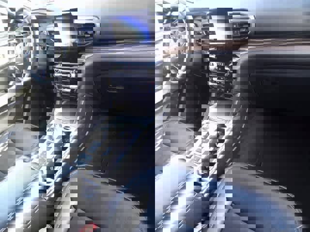 Used 2022 Ford Explorer Limited w/ Equipment Group 301A image 26