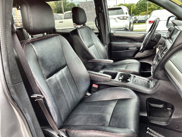 Used 2019 Dodge Grand Caravan GT w/ Safety Sphere Group FWD image 32