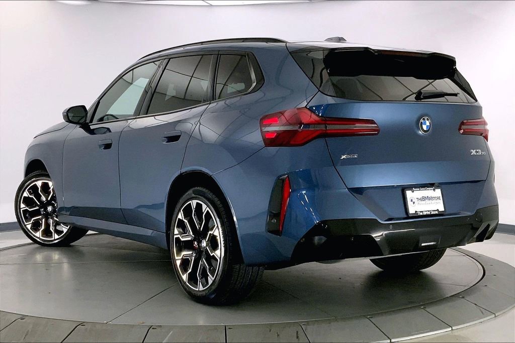 Certified 2025 BMW X3 xDrive30i w/ Premium Package image 10
