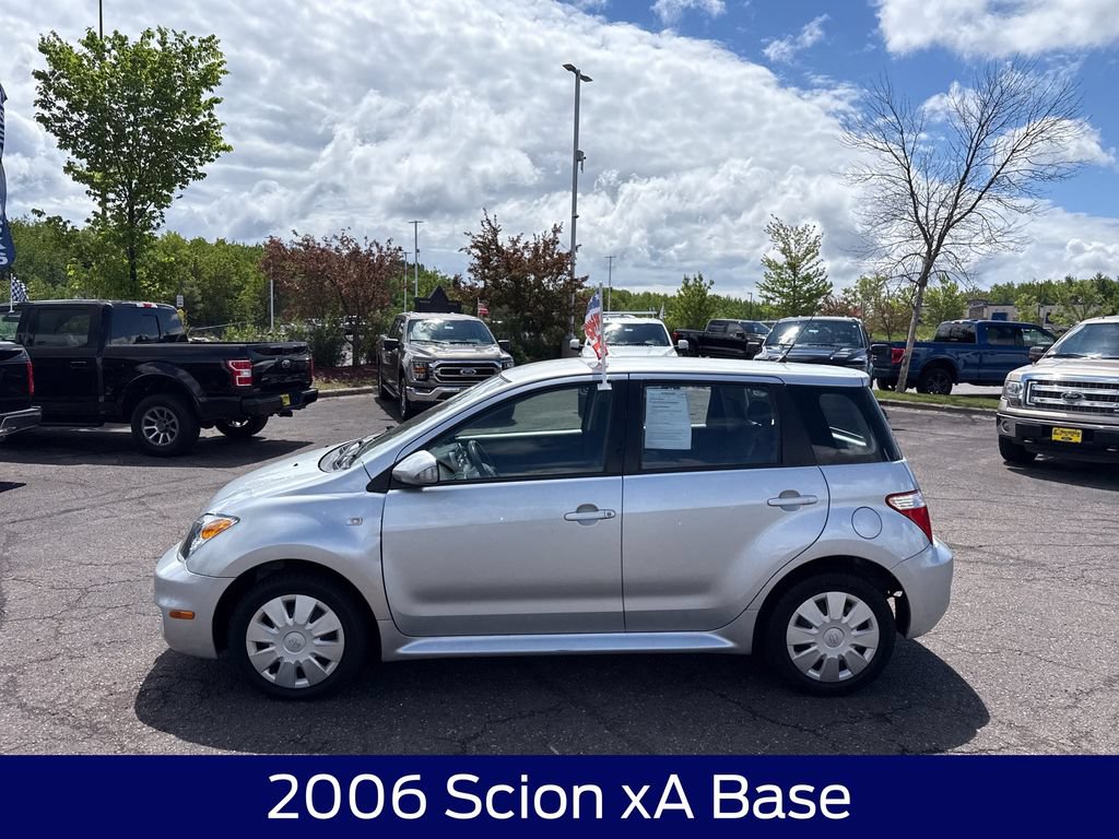Used 2006 Scion xA FWD image 9