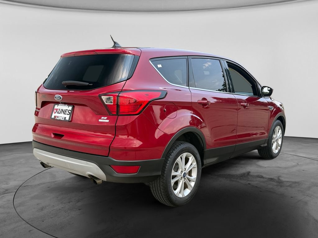 Used 2019 Ford Escape SE FWD image 9
