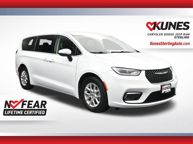 Certified 2023 Chrysler Pacifica Touring-L