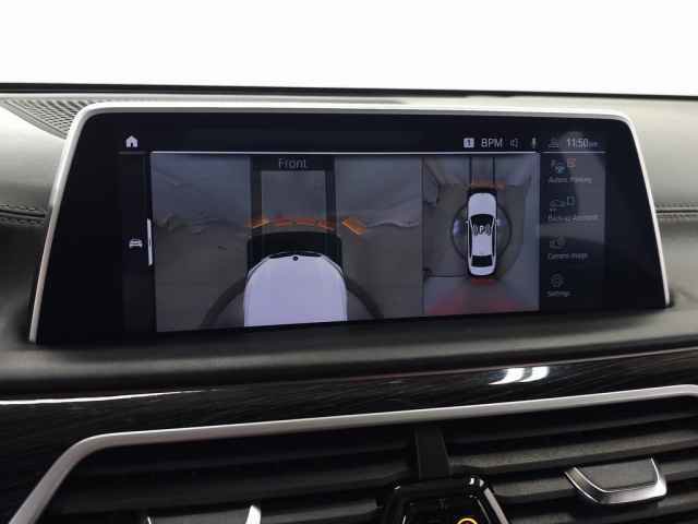 Used 2022 BMW 740i xDrive w/ M Sport Package image 38