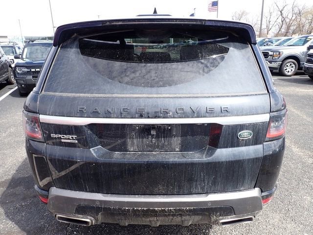 Used 2018 Land Rover Range Rover Sport HSE AWD/4WD image 4