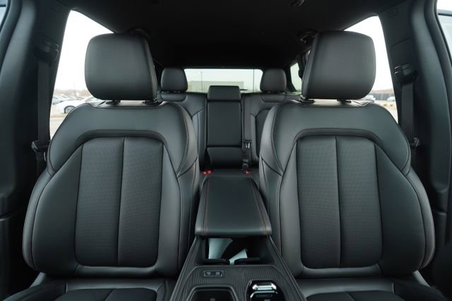 New 2026 Jeep Cherokee Limited image 32