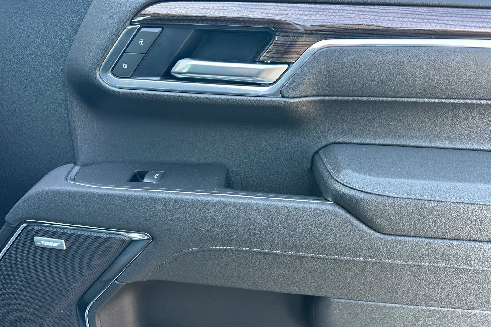 New 2026 Chevrolet Silverado 1500 LT Trail Boss w/ Convenience Package II AWD/4WD image 18