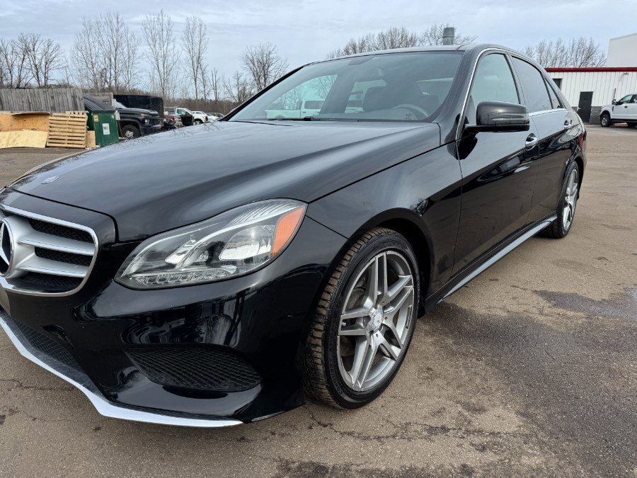 Used 2014 Mercedes-Benz E 350 4MATIC Sedan image 9