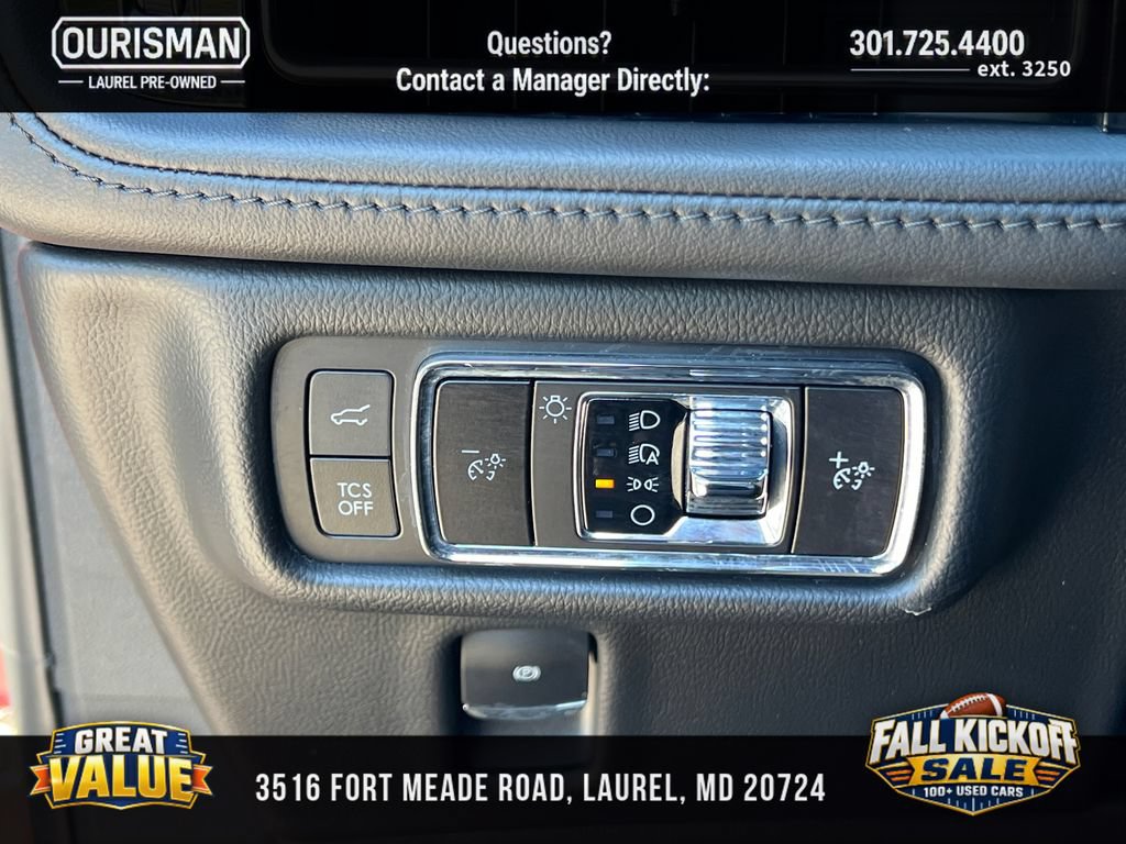 Used 2023 Lincoln Nautilus AWD w/ Premium Package image 27