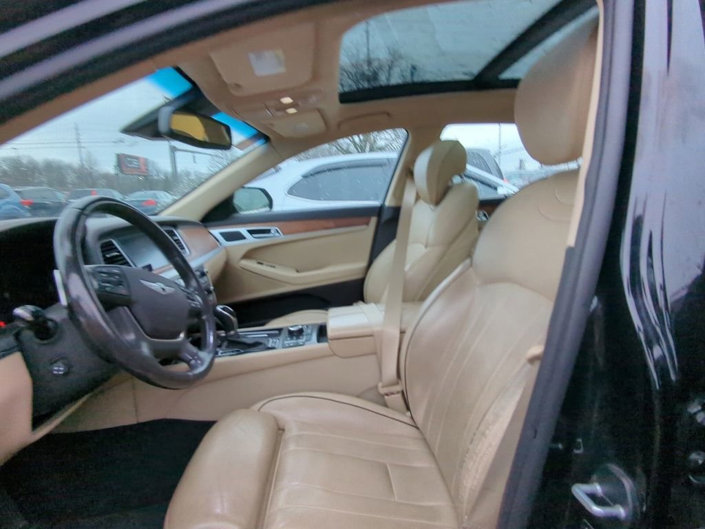 Used 2015 Hyundai Genesis 3.8 w/ Option Group 04 image 6