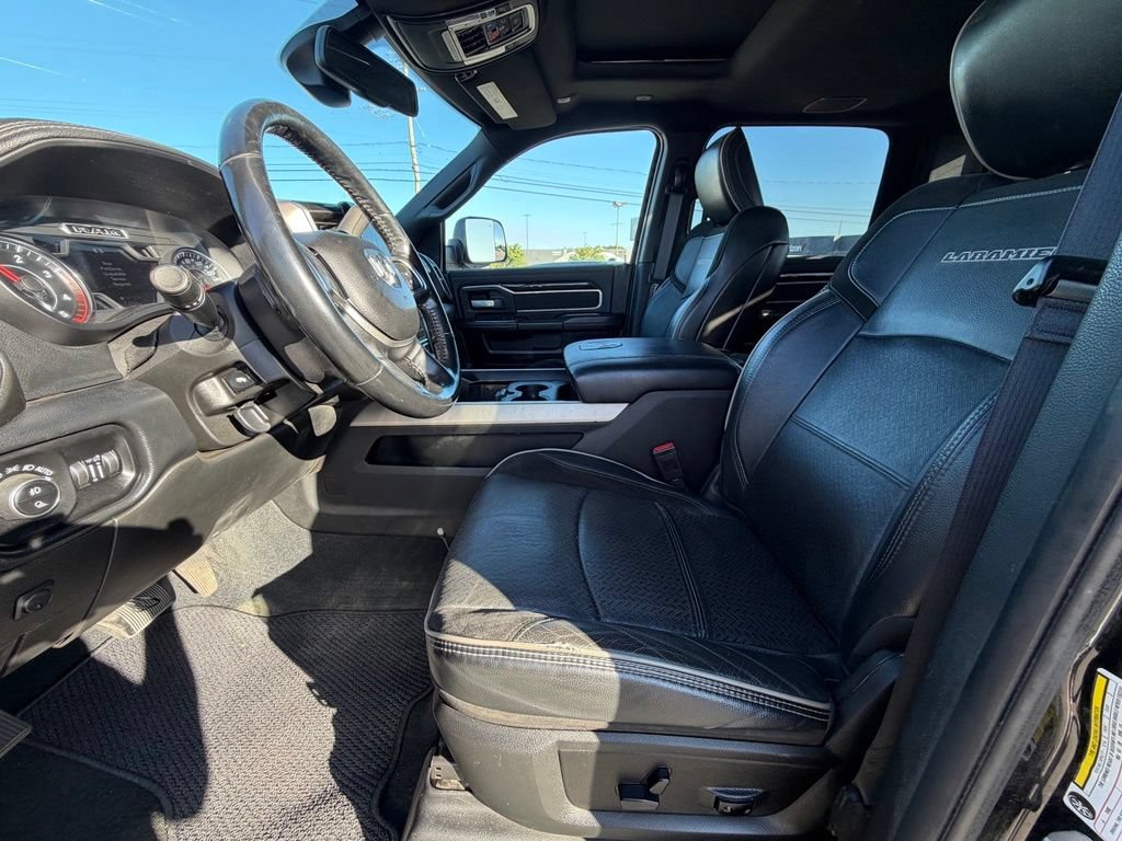 Used 2019 RAM 2500 Laramie w/ Night Edition AWD/4WD image 10