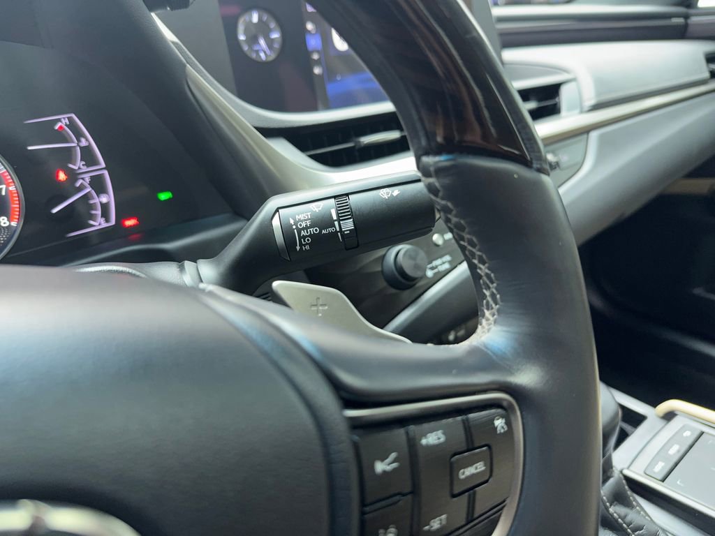 Used 2020 Lexus ES 350 w/ Premium Package image 56