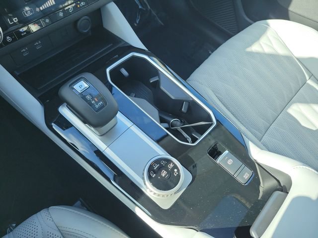 New 2025 Mitsubishi Outlander SEL image 34