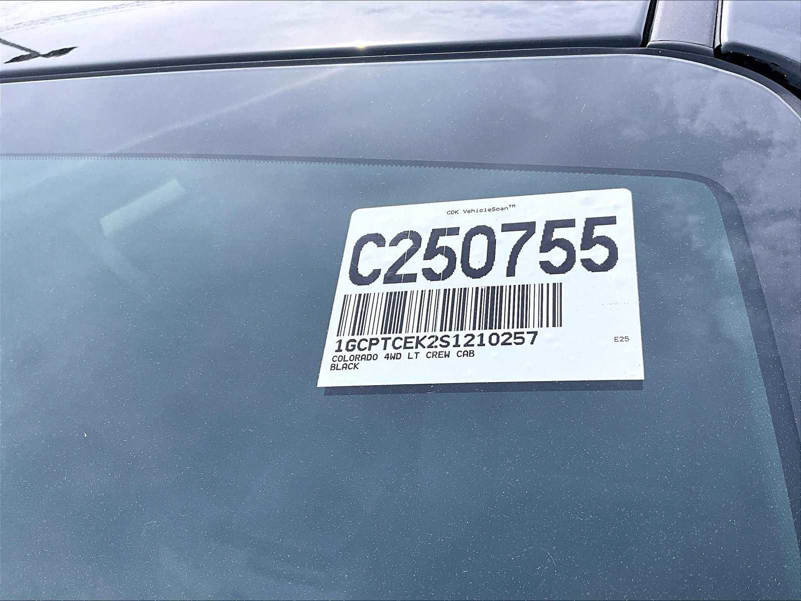 New 2025 Chevrolet Colorado LT w/ LT Convenience Package image 18