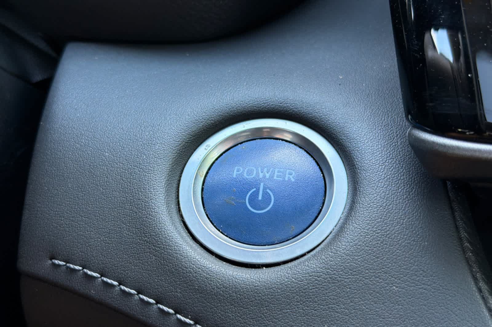 Used 2020 Toyota Highlander XLE AWD/4WD image 26