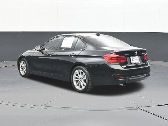 Used 2018 BMW 320i xDrive Sedan AWD/4WD image 10