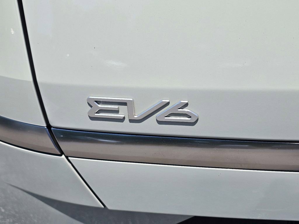 Used 2023 Kia EV6 Wind RWD image 10