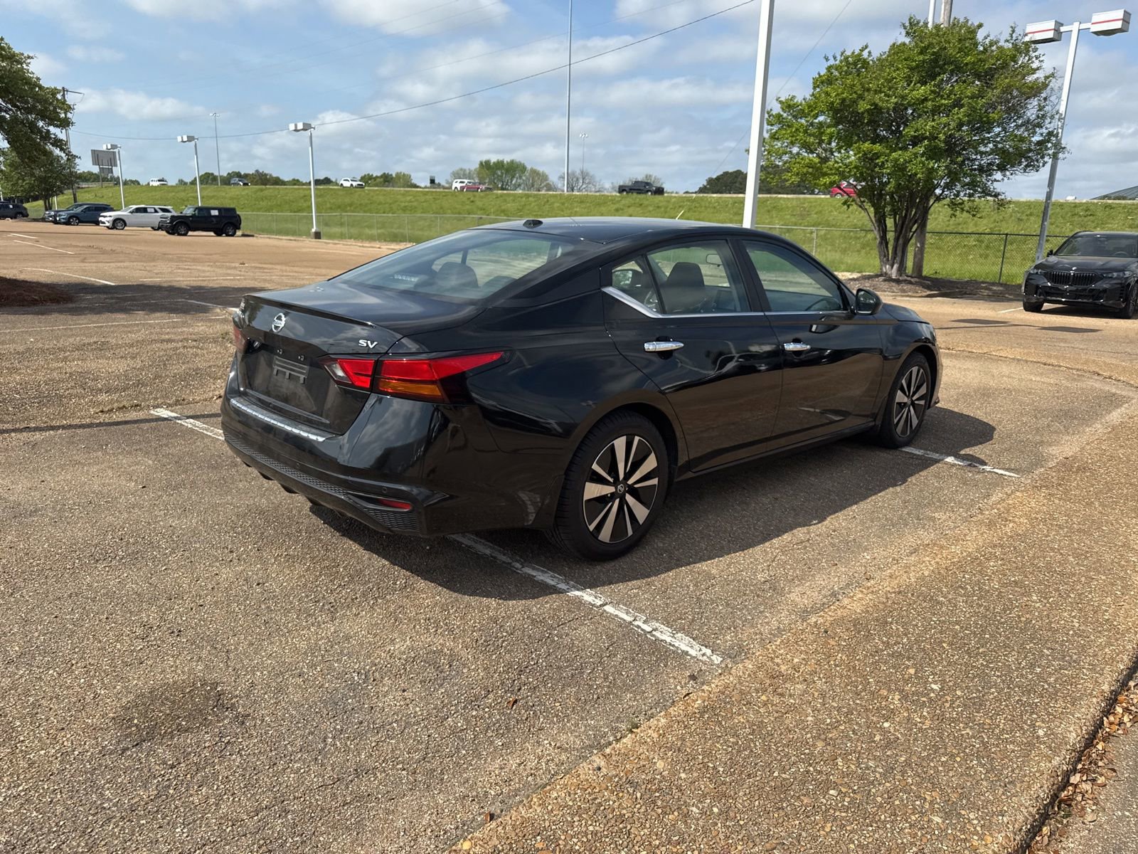 Used 2022 Nissan Altima 2.5 SV image 5